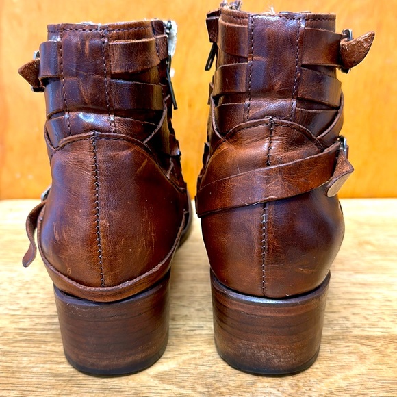 Freebird ladies size 9 stylish leather shoe/ boots very very stylish! - Picture 8 of 10